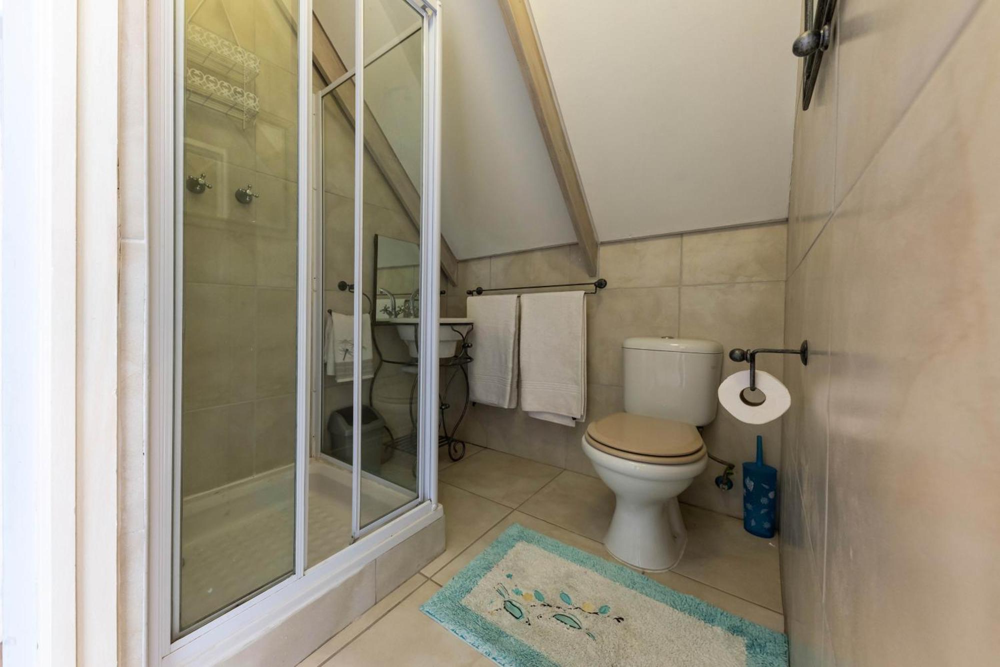Villa Seagul Cove, On The Beach, Sleeps 7 *