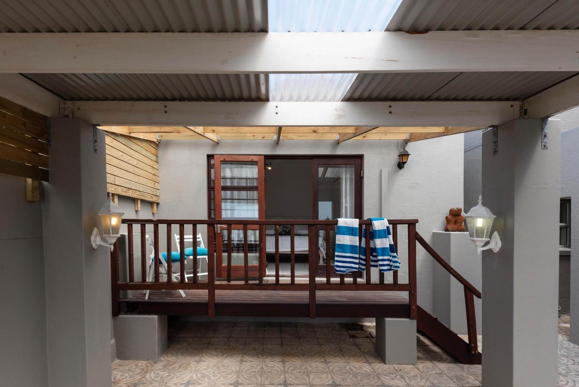 Seagul Cove, On The Beach, Sleeps 7